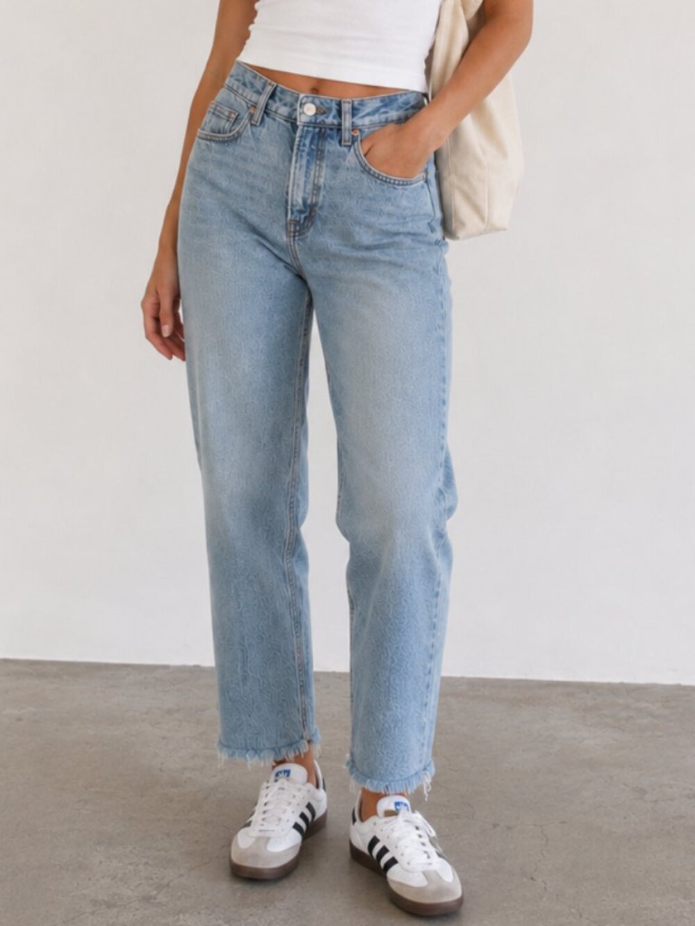 REFORMATION Liza Ultra High Rise Straight Jeans Malta Light Wash Raw Hem SZ 24